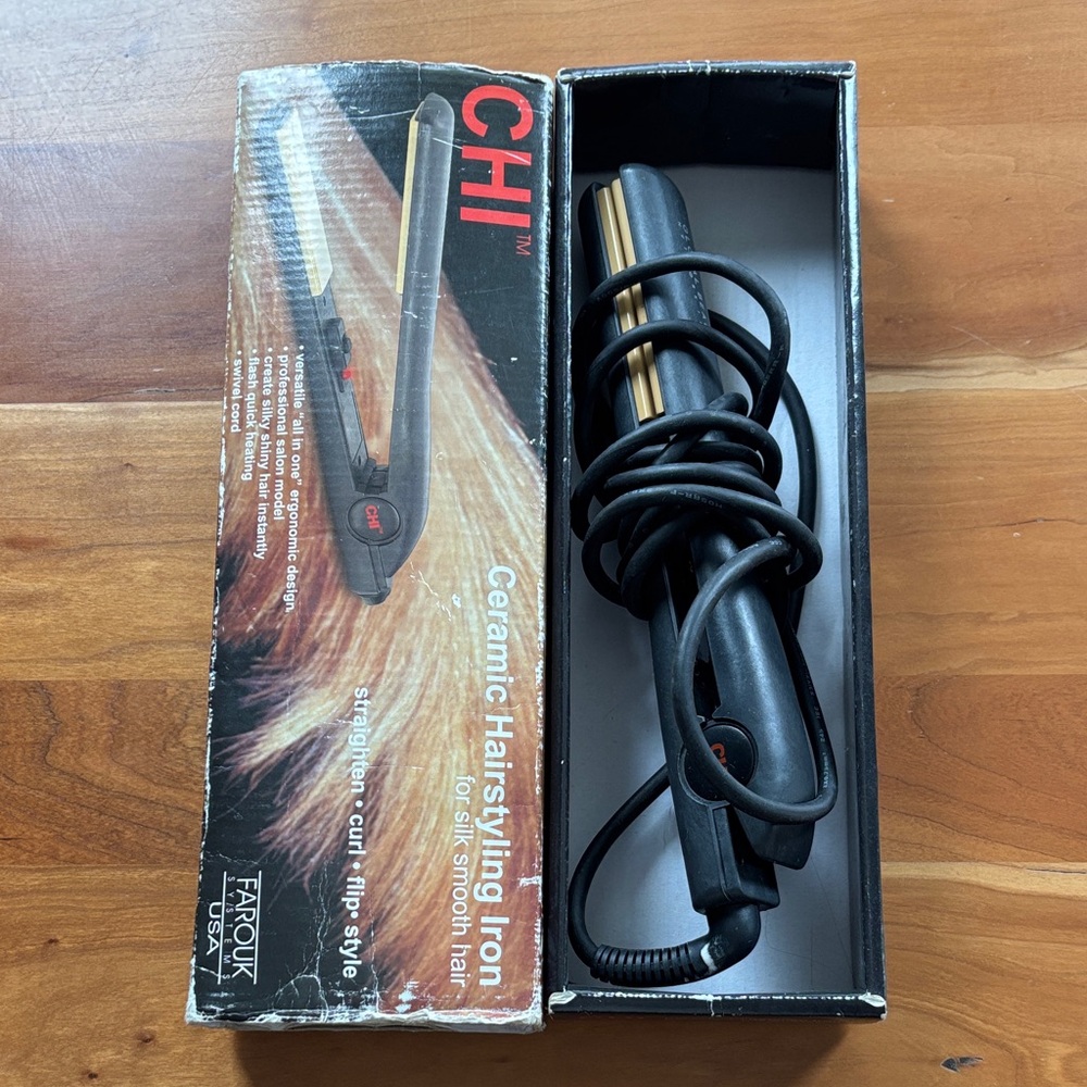 CHI Ceramic Hair Styling Iron